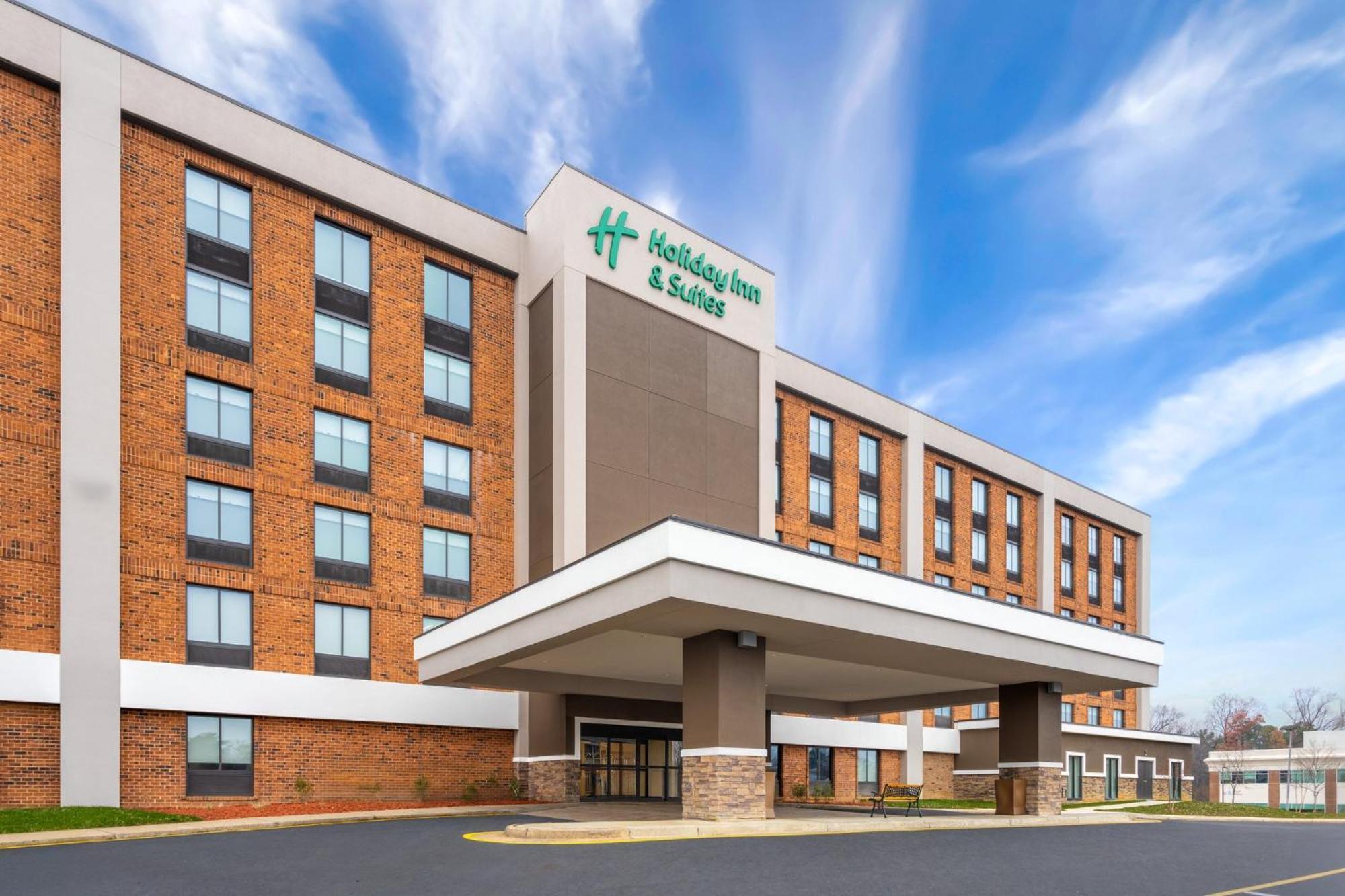 Holiday Inn & Suites Richmond West End, An Ihg Hotel Exterior photo